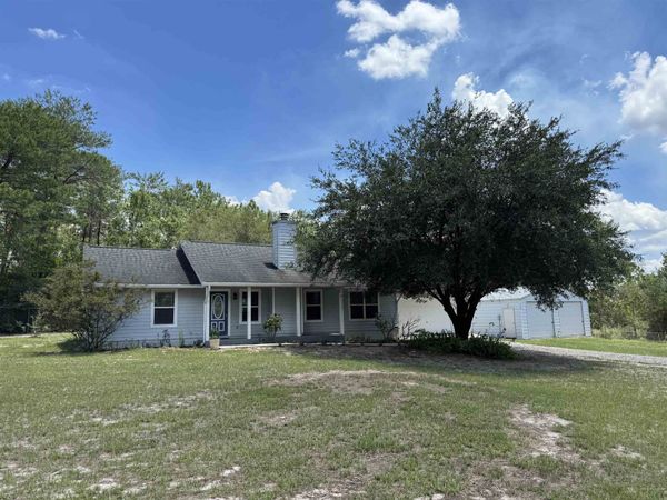1134 Coral Farms Rd., Florahome, FL 32140
