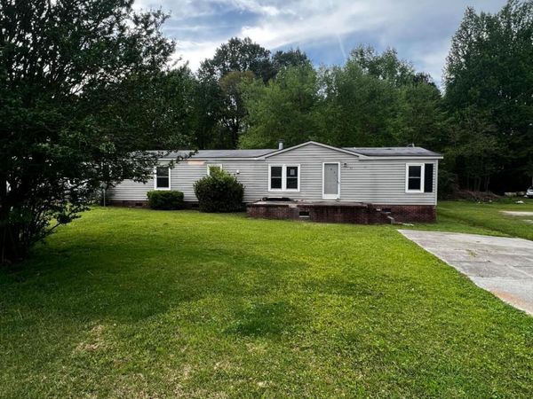 84 Hardy Drive, Snow Hill, NC 28580