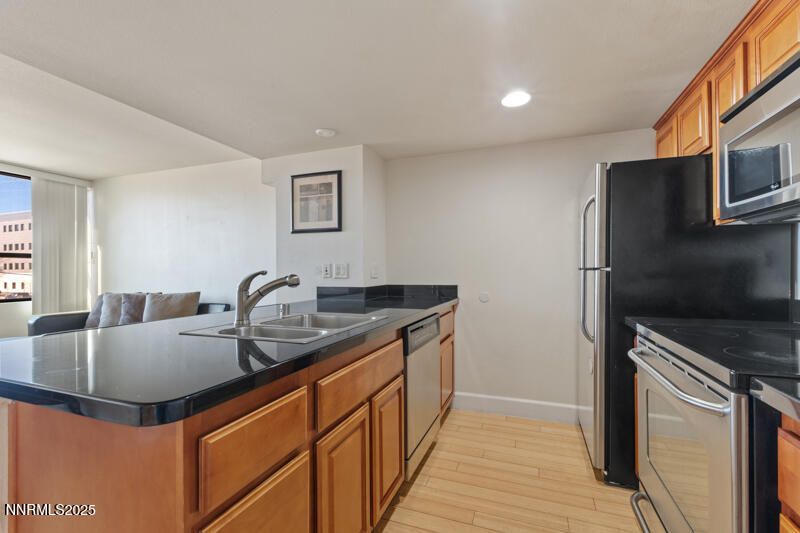450 N Arlington Avenue, Unit 302, Reno, NV 89503 Photo