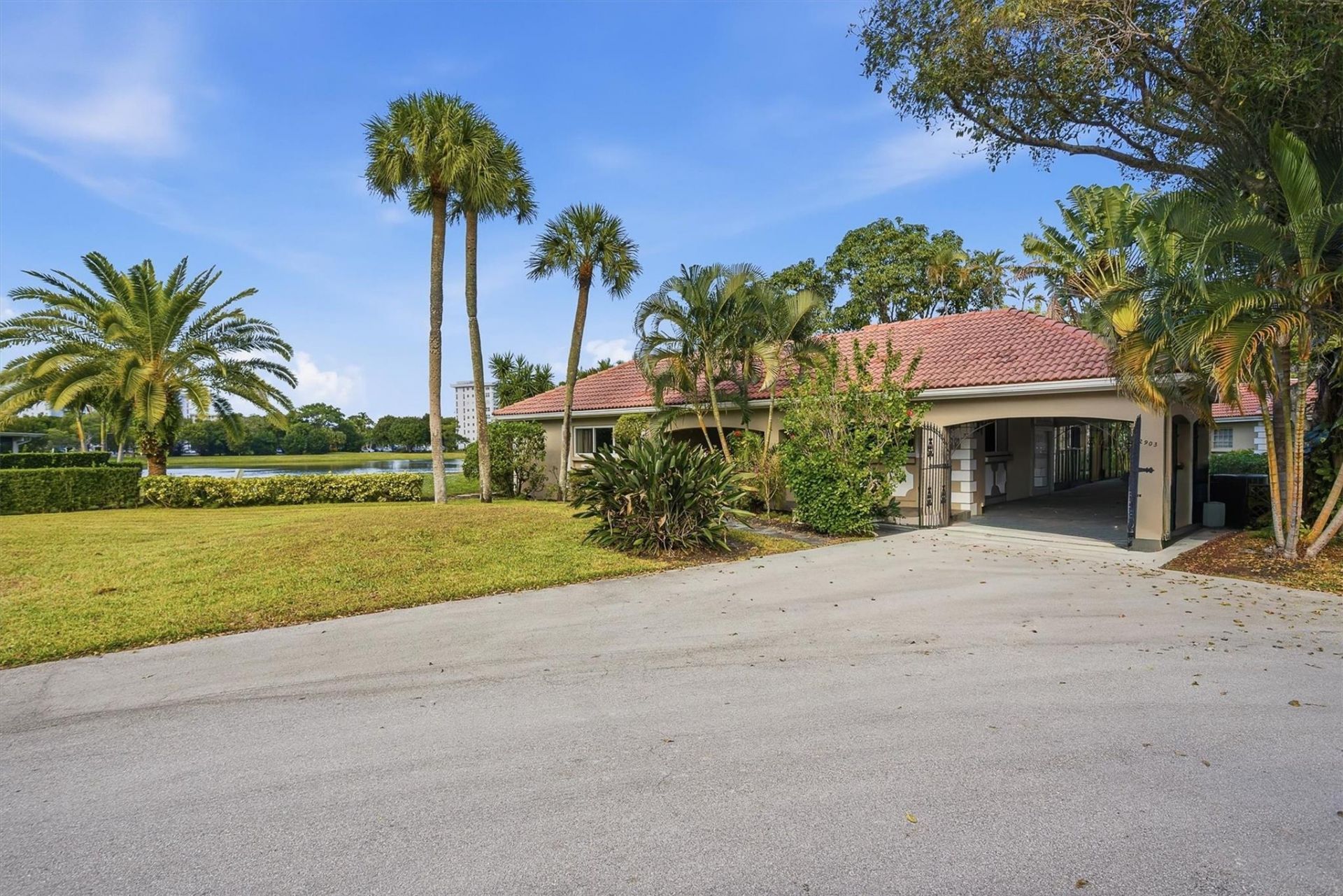 2903 N Palm Aire Drive, Pompano Beach, FL 33069 Photo