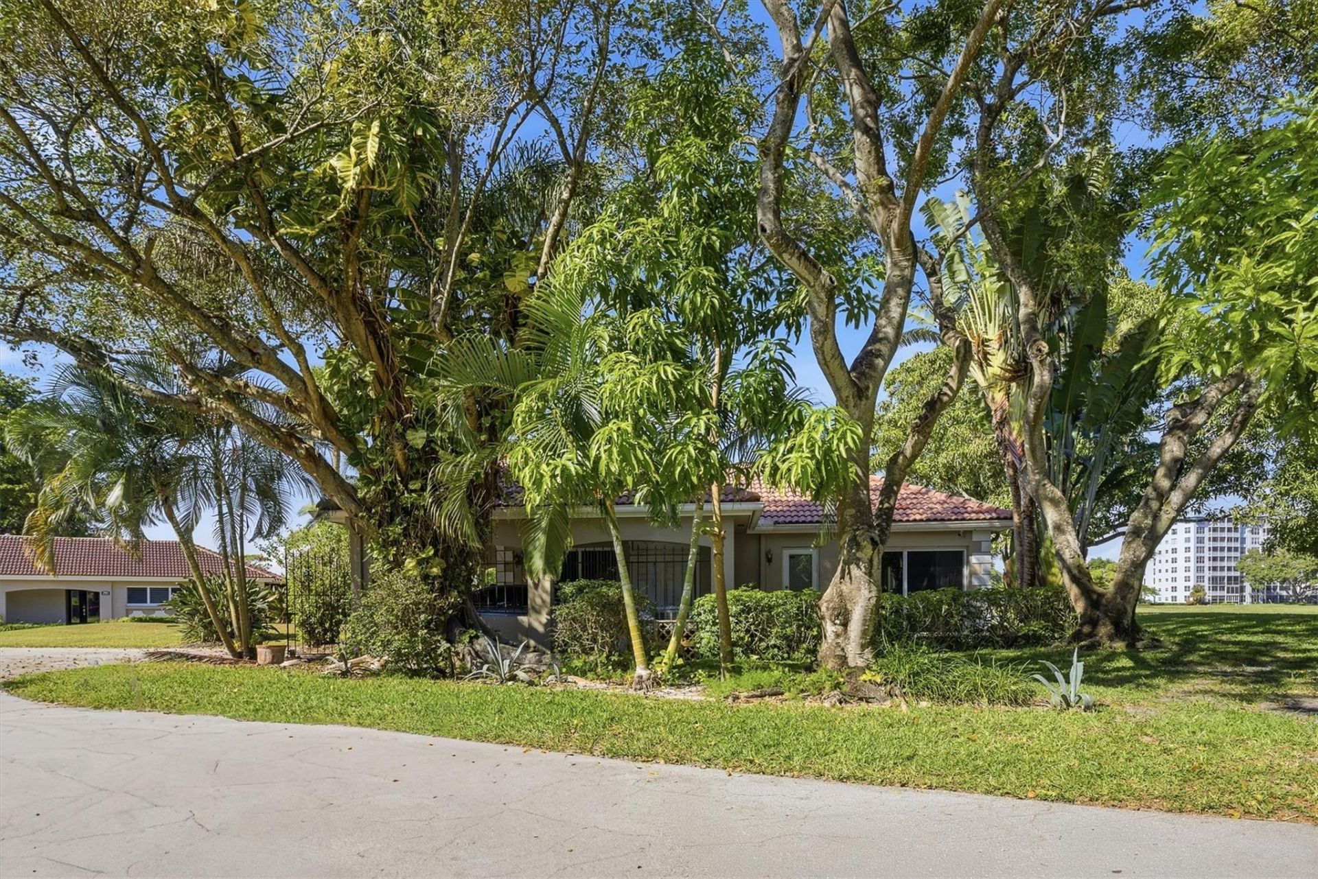 2903 N Palm Aire Drive, Pompano Beach, FL 33069 Photo