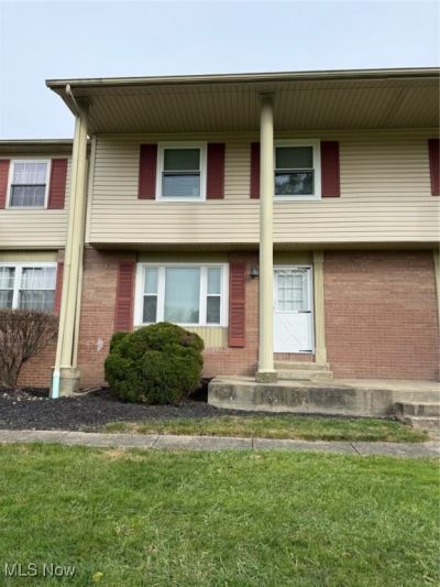 195 Surrey Lane, Canfield, OH 44406 Main Photo