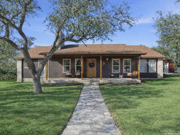 8315 Ozark, San Marcos, TX 78666