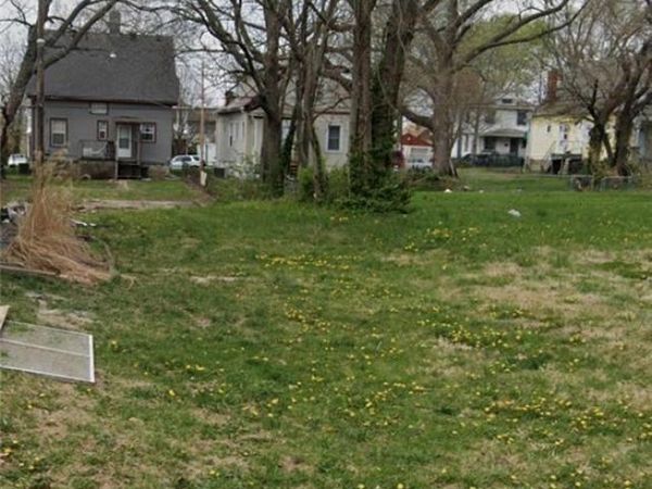 2728 Park Avenue, Kansas City, MO 64109