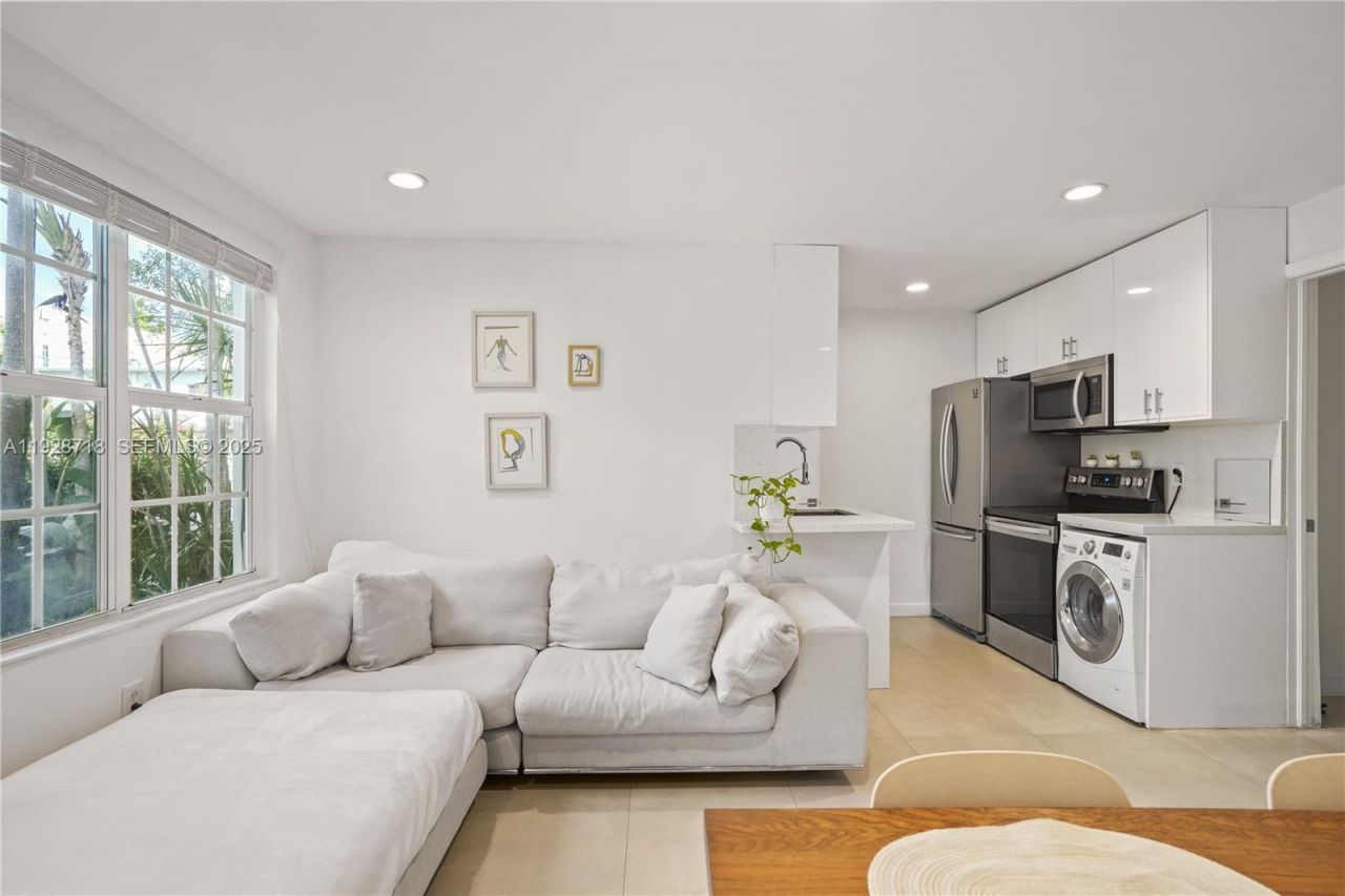 940 7th St, Unit 940B, Miami Beach, FL 33139 Photo