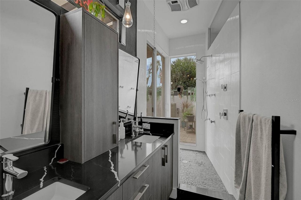 4508 Woodside Road, Sarasota, FL 34242 Photo