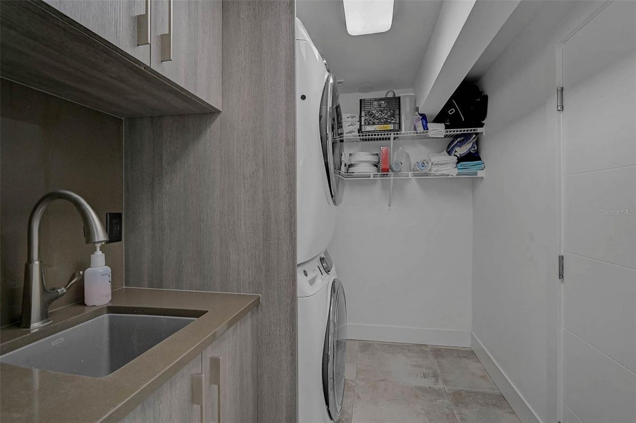 4508 Woodside Road, Sarasota, FL 34242 Photo