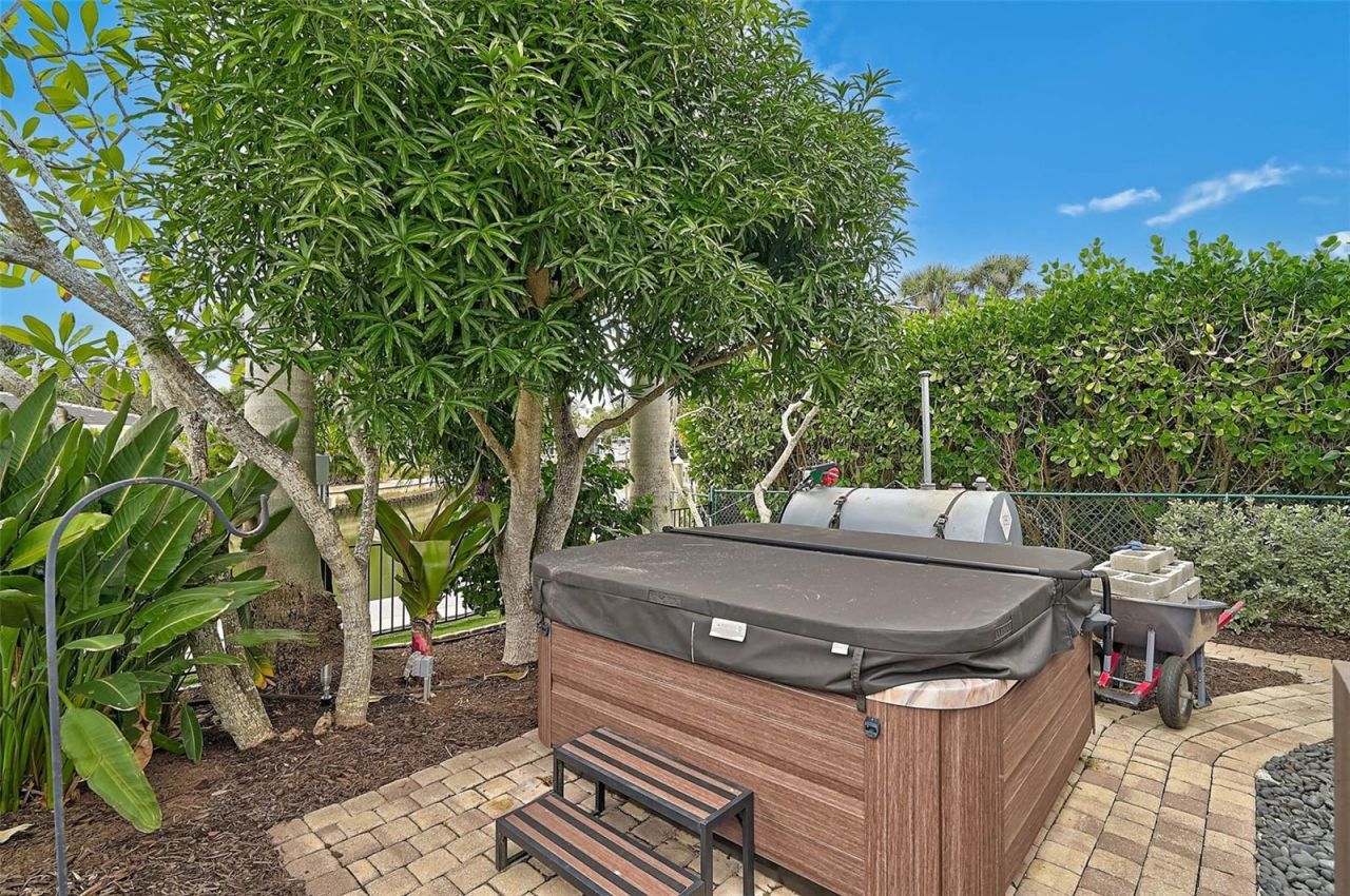 4508 Woodside Road, Sarasota, FL 34242 Photo