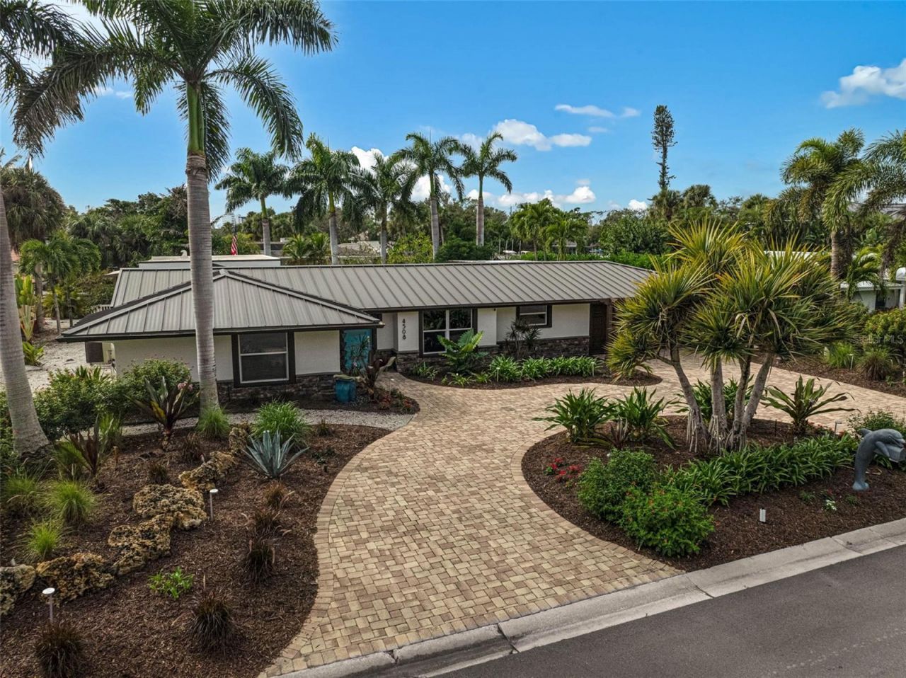 4508 Woodside Road, Sarasota, FL 34242 Photo