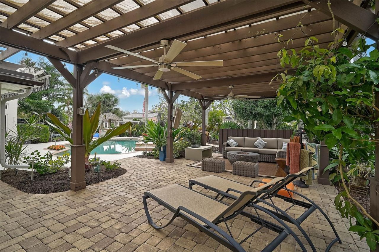 4508 Woodside Road, Sarasota, FL 34242 Photo