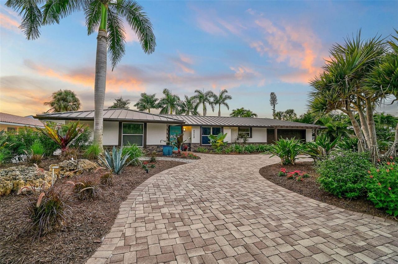 4508 Woodside Road, Sarasota, FL 34242 Photo