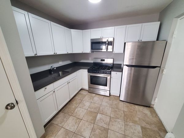 215 Pearl Street, Unit 10, Stoughton, MA 02702