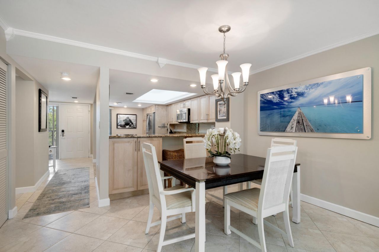 83201 Old Highway, Unit 301, Islamorada, FL 33036 Photo