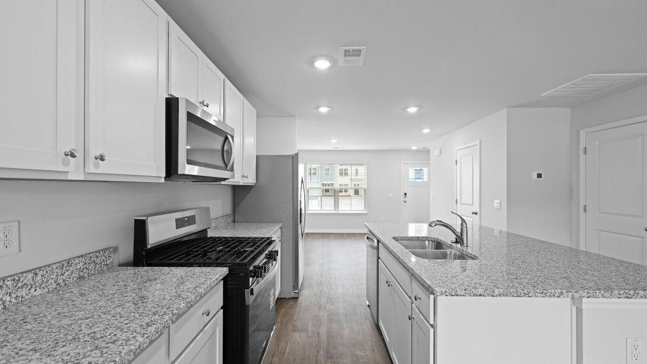 913 Long Bluff Road Photo 11