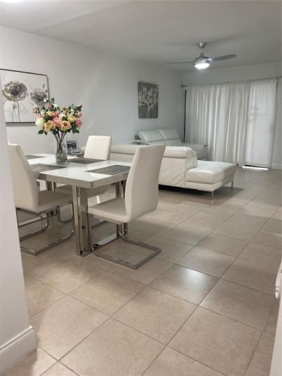 8745 Shadow Wood Boulevard, Unit 105, Coral Springs, FL 33071 Photo