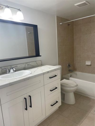 8745 Shadow Wood Boulevard, Unit 105, Coral Springs, FL 33071 Photo