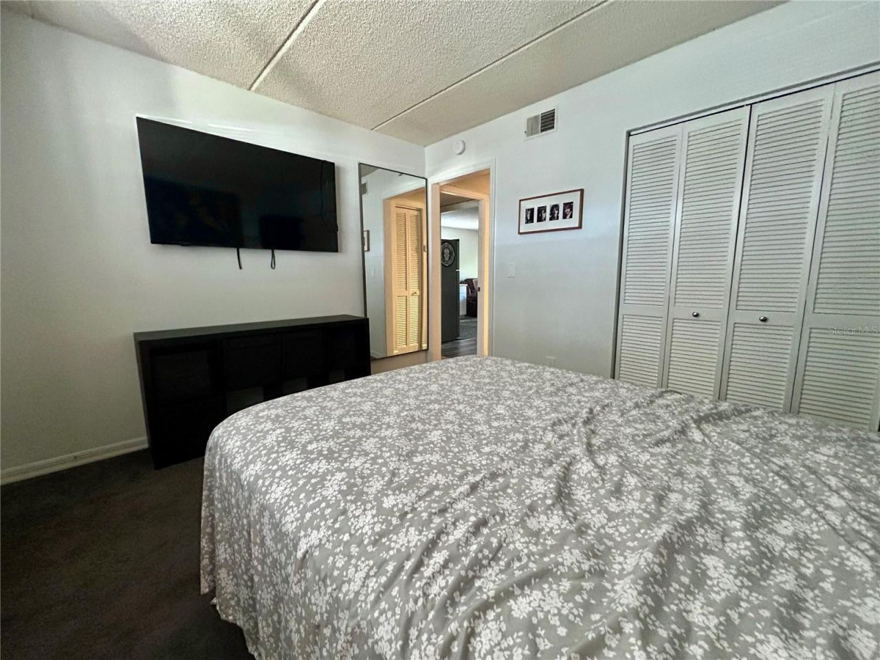 2275 62nd Avenue N, Unit 101, Saint Petersburg, FL 33702 Photo