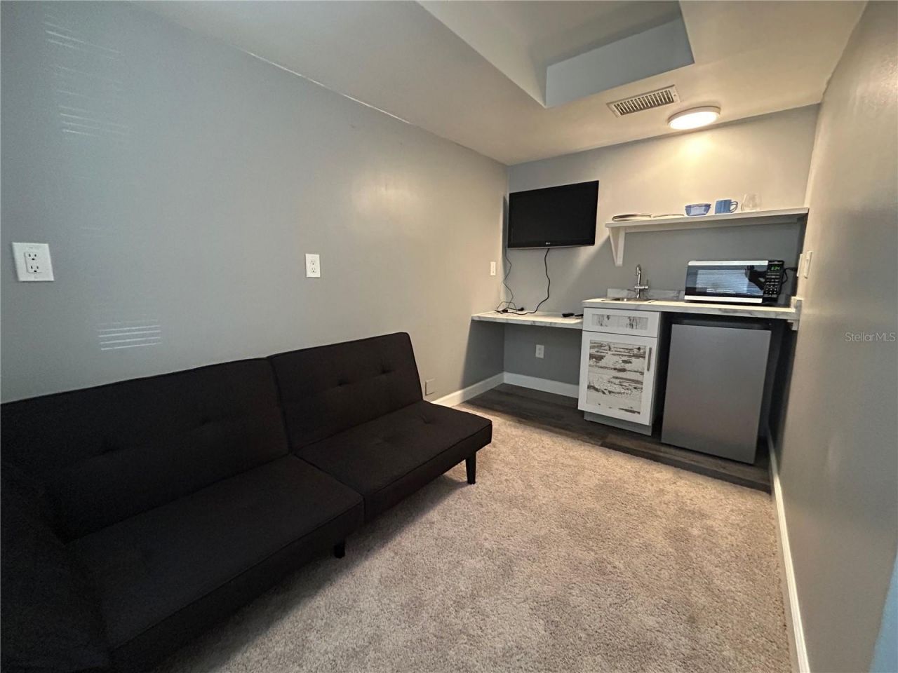 2275 62nd Avenue N, Unit 101, Saint Petersburg, FL 33702 Photo