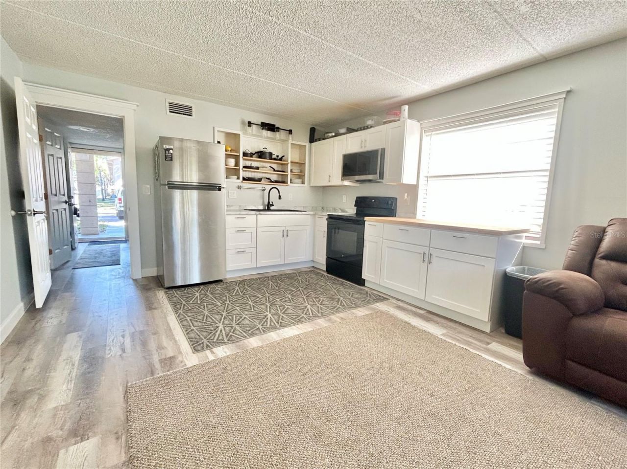 2275 62nd Avenue N, Unit 101, Saint Petersburg, FL 33702 Photo