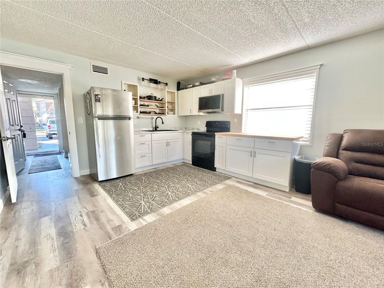 2275 62nd Avenue N, Unit 101, Saint Petersburg, FL 33702 Photo