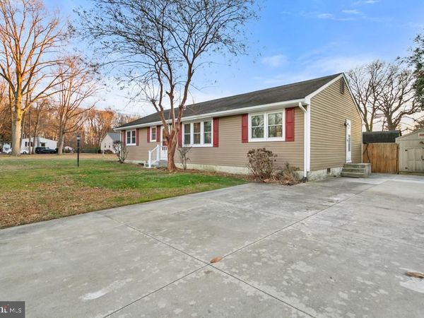 9 OBERLIN ROAD, PENNSVILLE, NJ 08070