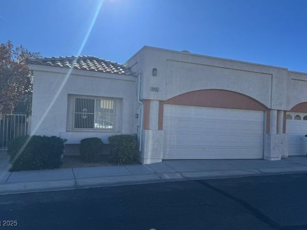 6457 Blue Blossom Avenue, Las Vegas, NV 89108