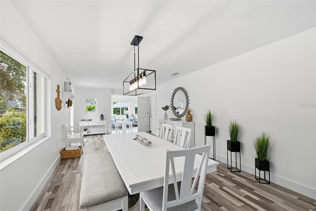 912 N Shore Drive, Anna Maria, FL 34216 Photo