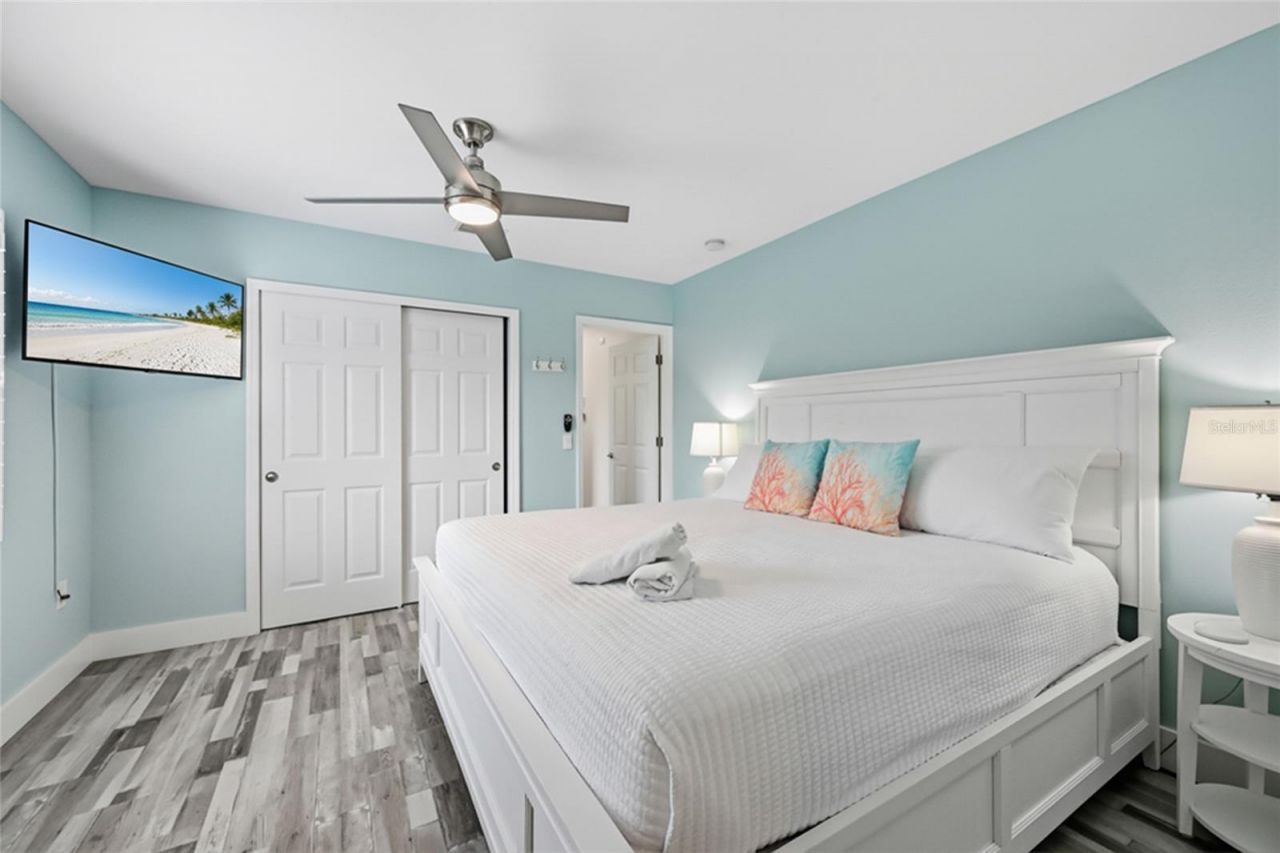 912 N Shore Drive, Anna Maria, FL 34216 Photo
