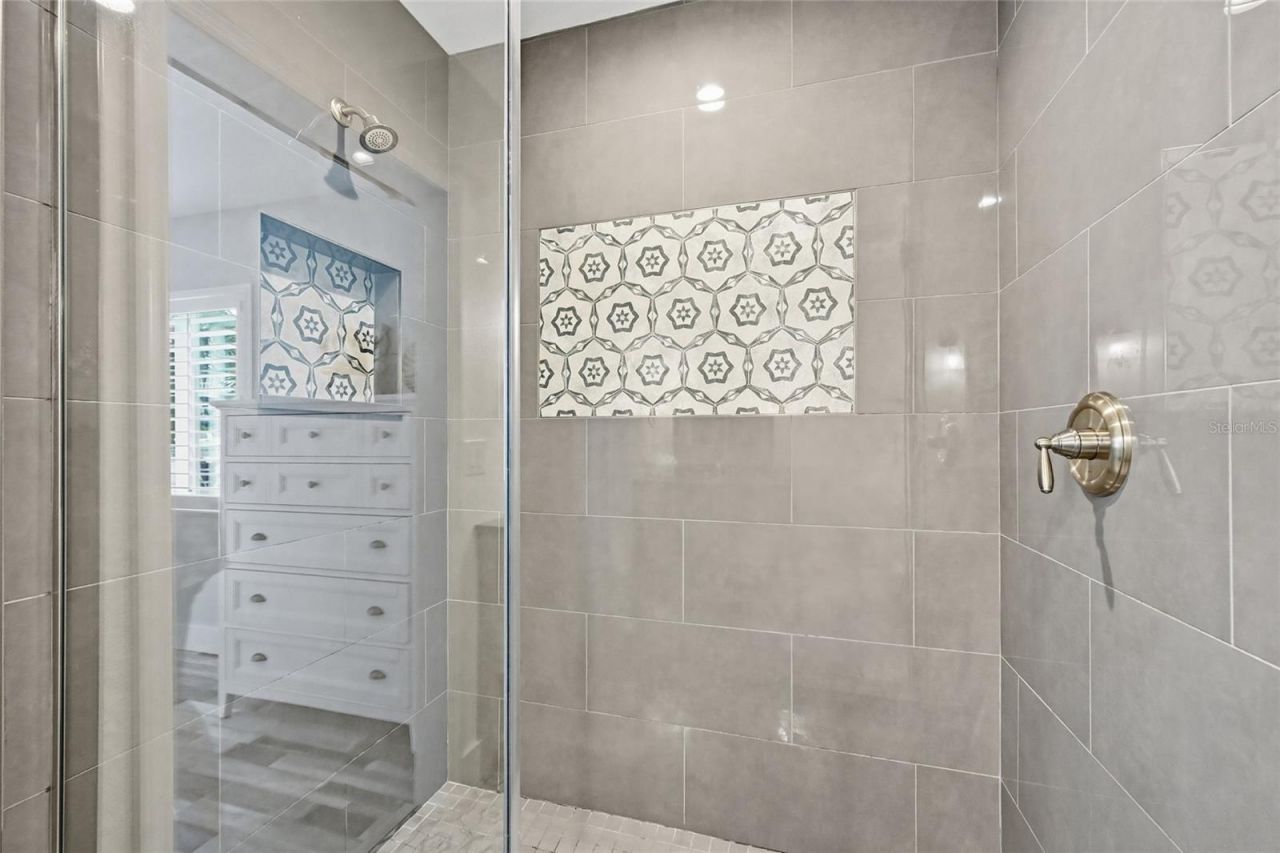 912 N Shore Drive, Anna Maria, FL 34216 Photo