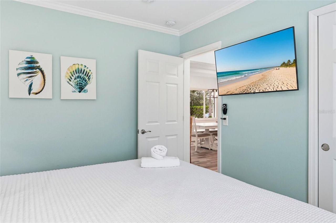 912 N Shore Drive, Anna Maria, FL 34216 Photo