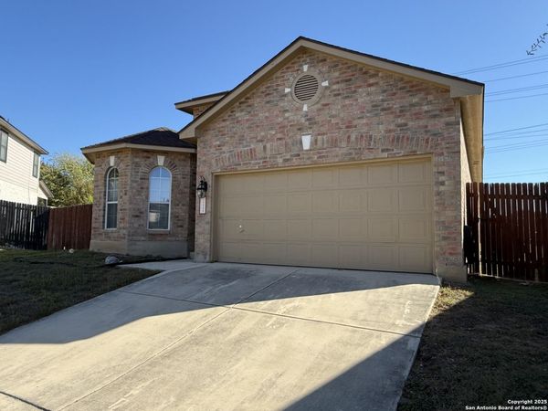 10226 N Homburg Ranch, Helotes, TX 78023