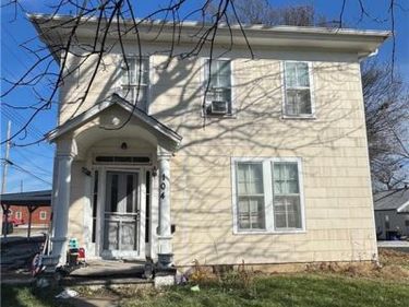 104 E Colt Street, Windsor, MO 65360