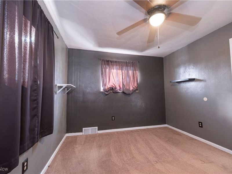 132 Linmar Street, Wintersville, OH 43953 Photo 10