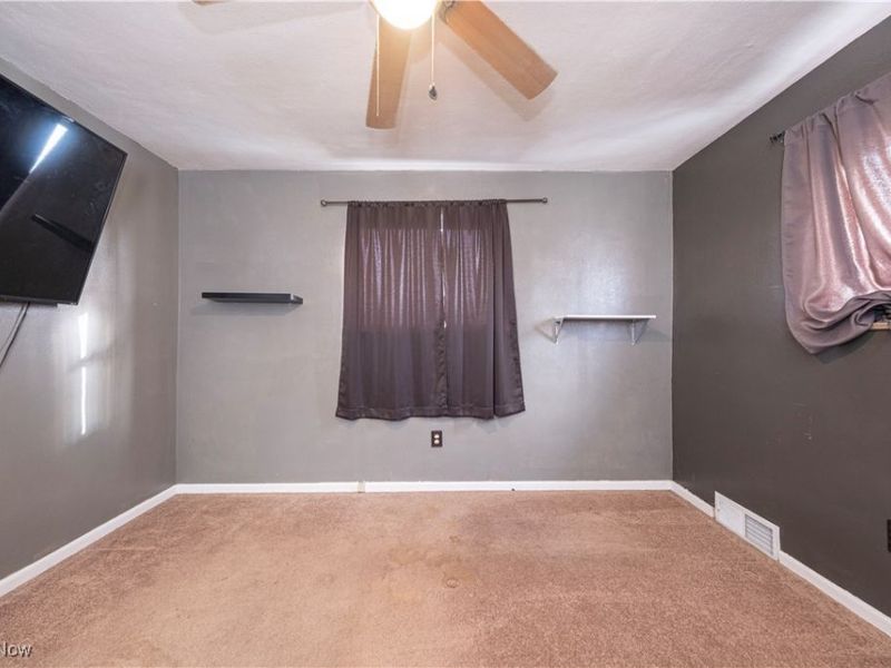 132 Linmar Street, Wintersville, OH 43953 Photo 11