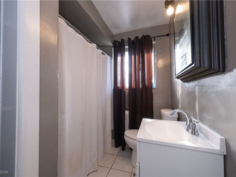 132 Linmar Street, Wintersville, OH 43953 Photo 12