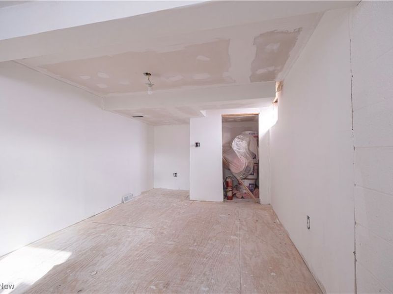 132 Linmar Street, Wintersville, OH 43953 Photo 17