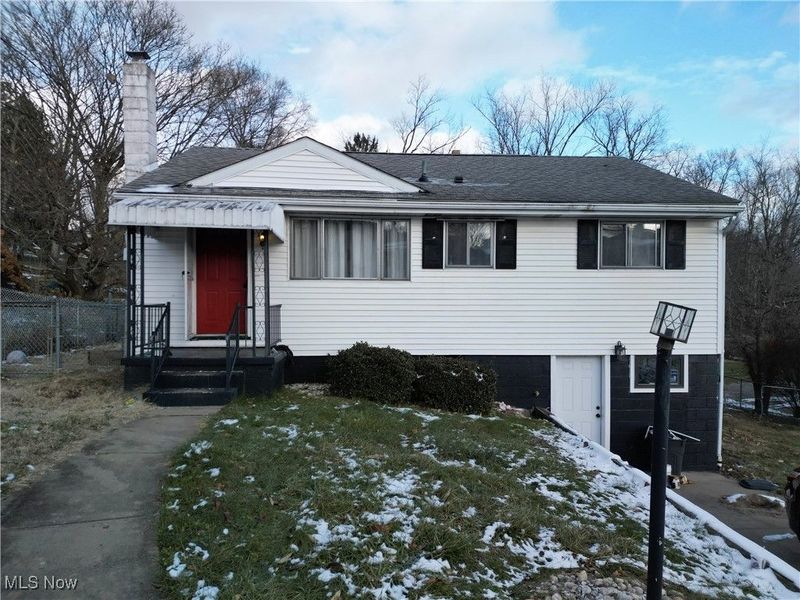 132 Linmar Street, Wintersville, OH 43953 Photo 2