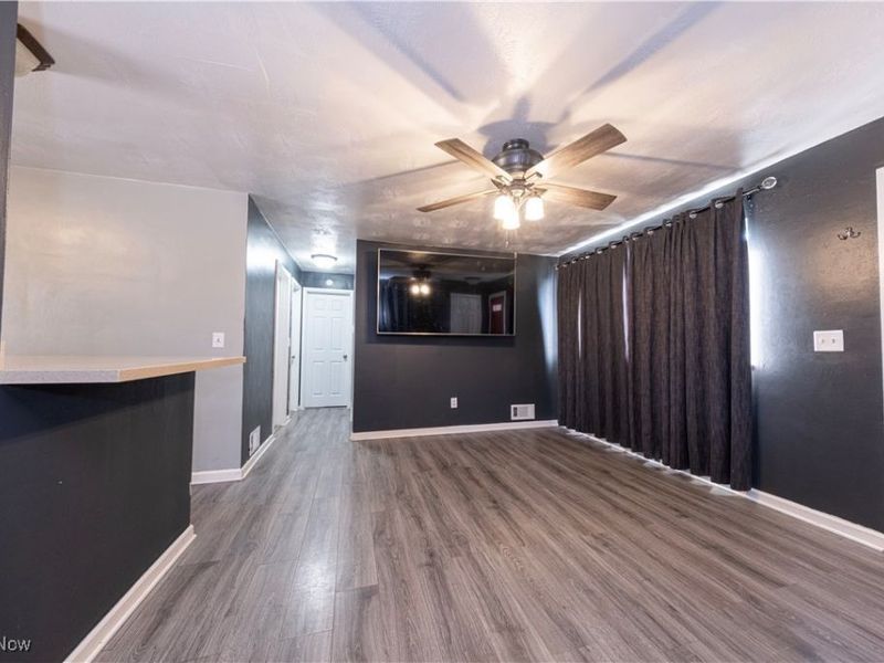 132 Linmar Street, Wintersville, OH 43953 Photo 5