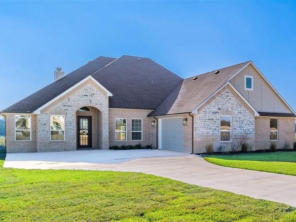 1052 Grison Circle, Corsicana, TX 75109