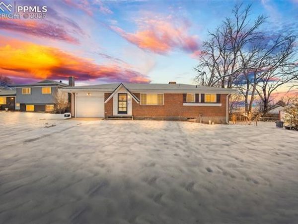 638 Dove Place, Colorado Springs, CO 80906