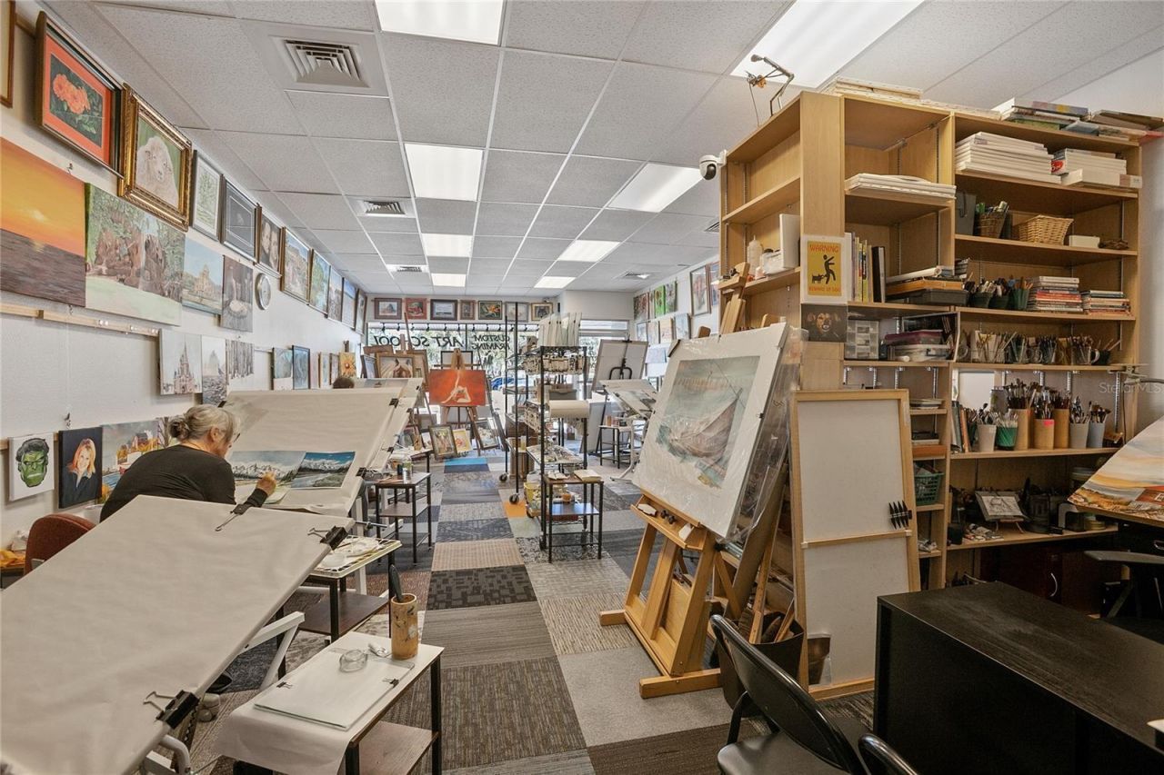 128 E Rich Avenue, Deland, FL 32724 Photo