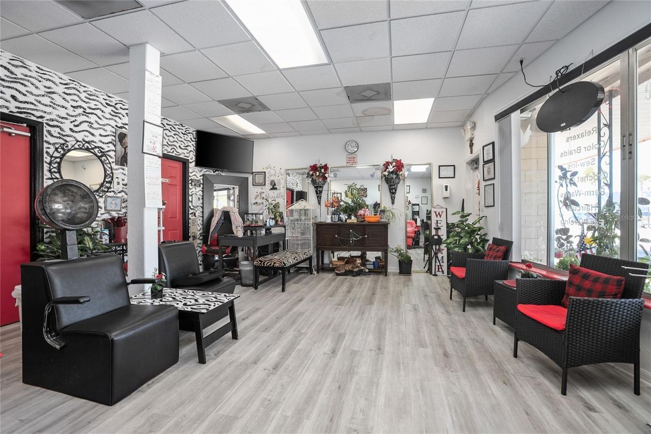 128 E Rich Avenue, Deland, FL 32724 Photo