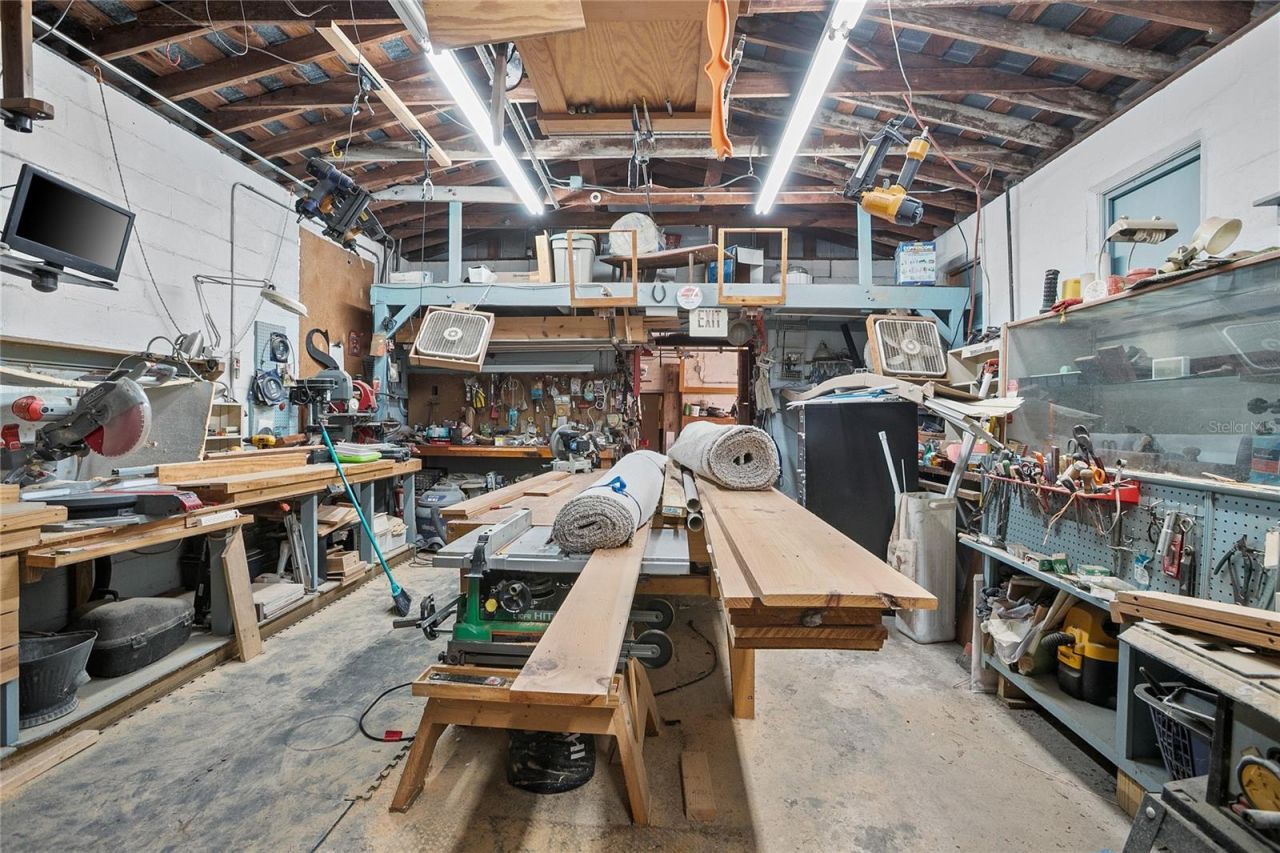 128 E Rich Avenue, Deland, FL 32724 Photo