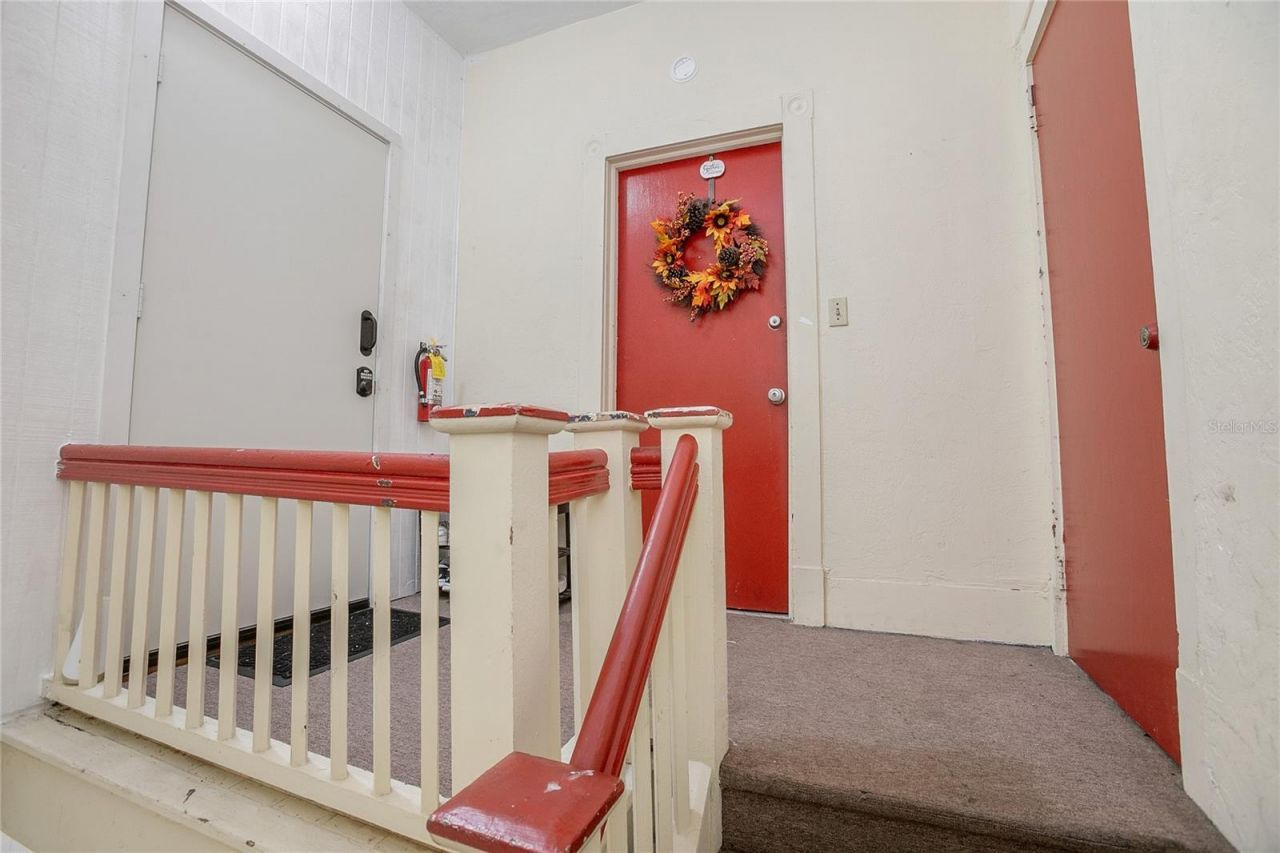 128 E Rich Avenue, Deland, FL 32724 Photo