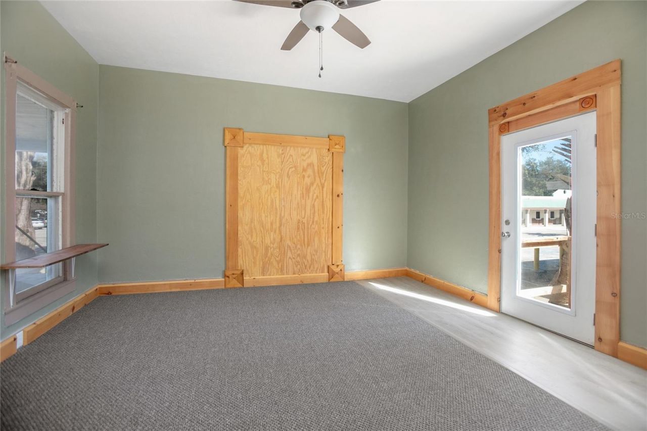 128 E Rich Avenue, Deland, FL 32724 Photo