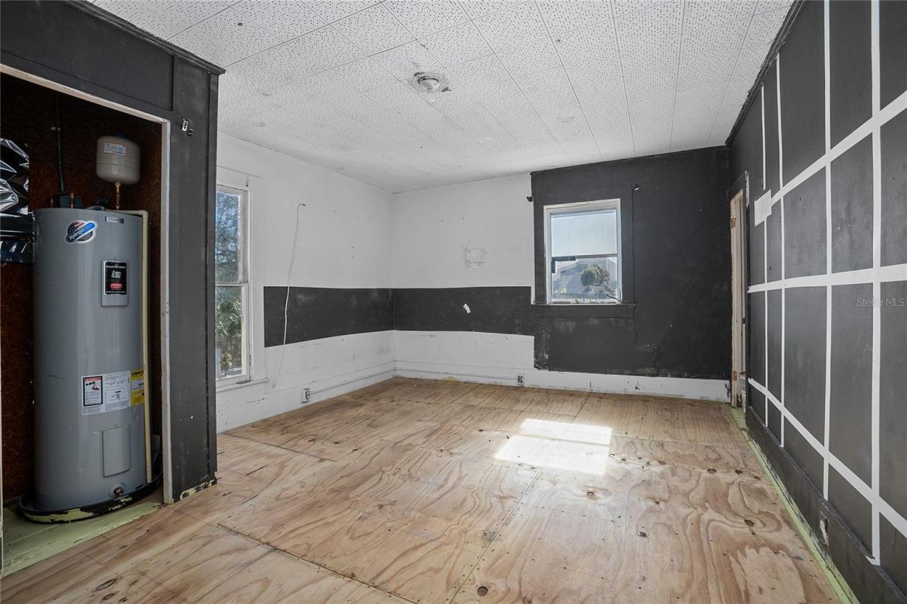 128 E Rich Avenue, Deland, FL 32724 Photo