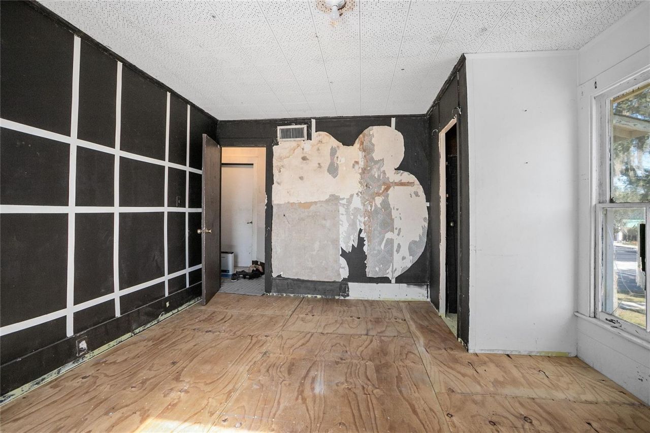 128 E Rich Avenue, Deland, FL 32724 Photo