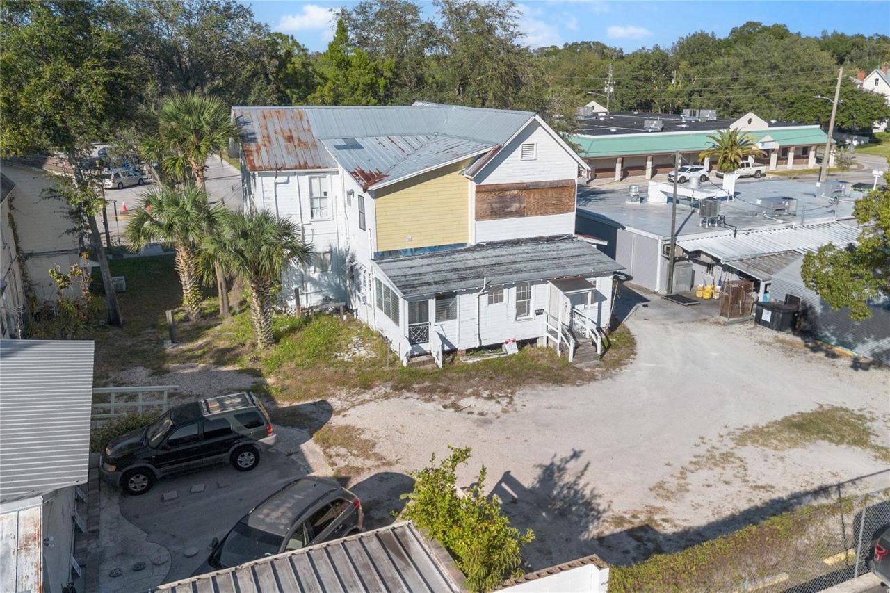 128 E Rich Avenue, Deland, FL 32724 Photo