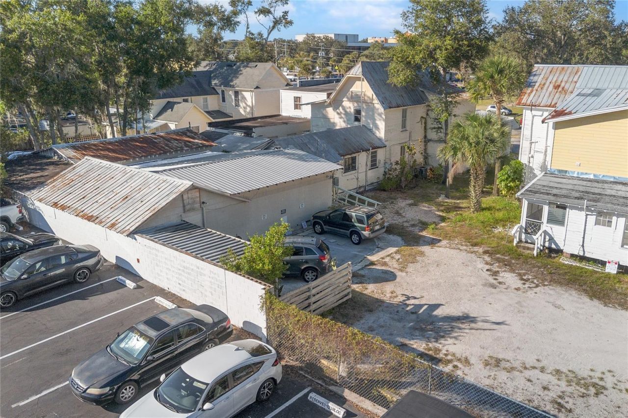 128 E Rich Avenue, Deland, FL 32724 Photo