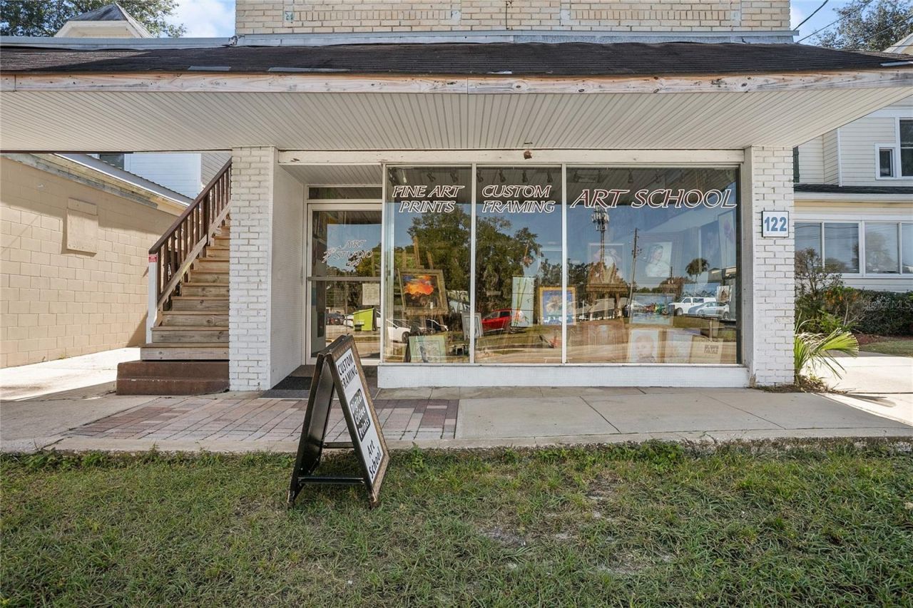 128 E Rich Avenue, Deland, FL 32724 Photo